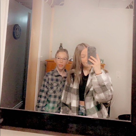 Meet your Posher, Ellie - Picture 8 of 13